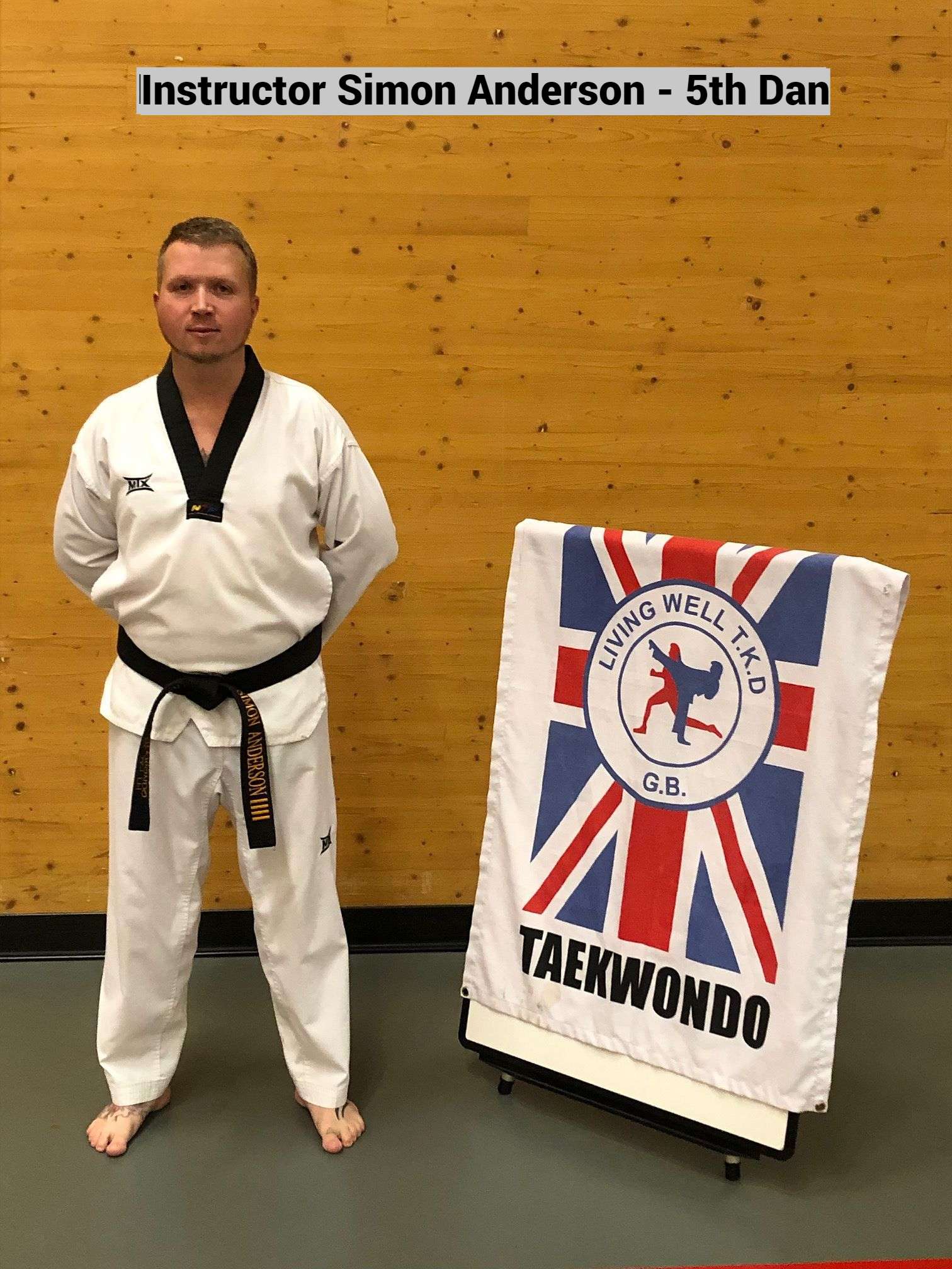 Instructor Simon Anderson